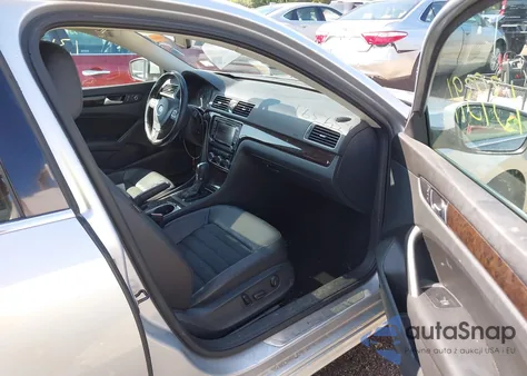 2014 Volkswagen Passat 2.0L Tdi Sel Premium z USA, uszkodzony, nr VIN 1VWCN7A36EC047343